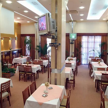 Tadz Hotel 4*